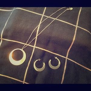 🌙 .925 silver necklace and earrings set 🌙